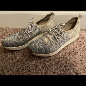 OTBT shoes